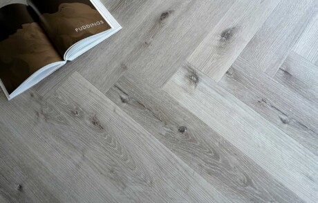 Silver Birch EL37 (Herringbone)